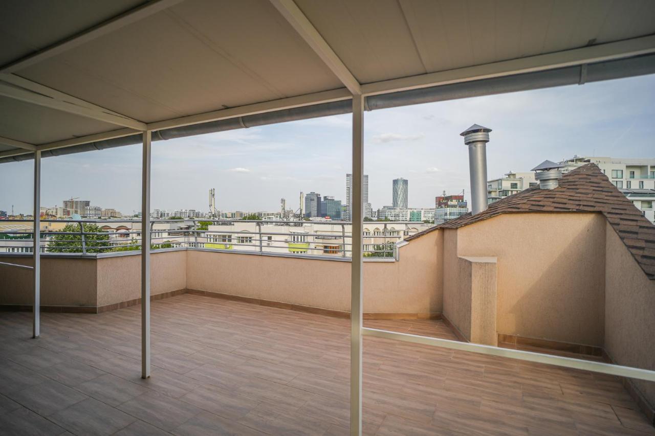 Penthouse With Huge Rooftop & Amazing City View Bucarest Extérieur photo