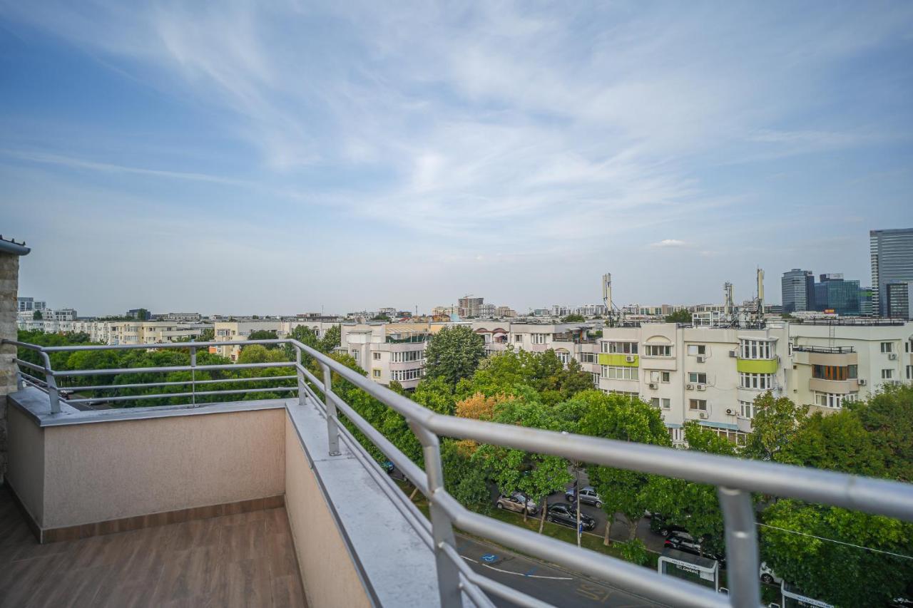 Penthouse With Huge Rooftop & Amazing City View Bucarest Extérieur photo